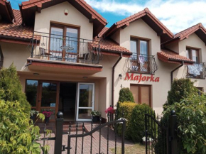 Villa Majorka, Rowy